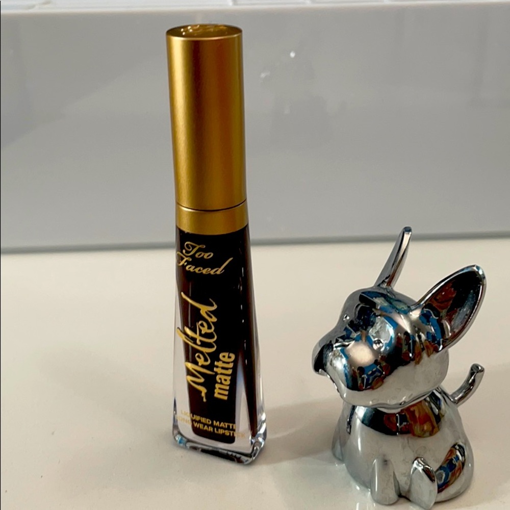 Too Faced Melted matte Evil Twin